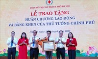 세계 헌혈자의 날, 모범적인 자발적 헌혈자들 표창