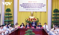 베트남 헌법 개정 및 지방정부조직법 결의 공식 공포