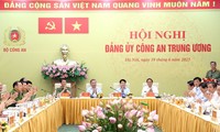 또 럼 당 서기장, 2025년 상반기 베트남 인민공안 중앙 당 위원회 회의 참석