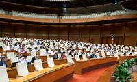 베트남 국회의원들, 향후 수년간 ‘두 자릿수 경제 성장’ 달성 ‘긍정적’ 평가