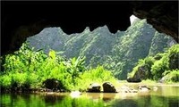 មណ្ឌលទេសចរណ៍ជាតិ Tam Coc-Bich Dong នៅខេត្ត Ninh Binh ភាគខាងជើងវៀតណាម