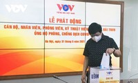 Radio Suara Vietnam Mendukung Dana Pencegahan dan Pemberantasan COVID-19