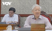 Sekjen KS PKV Nguyen Phu Trong: Sama Sekali Tidak Boleh Mengabaikan dan Subjektif dalam Pencegahan dan Penanggulangan Pandemi Covid 19