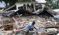 Haiti Atasi Dampak Gempa Bumi