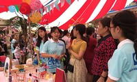 国际女童日：向女童赋权