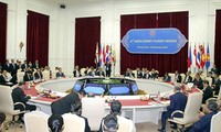 PM Nguyen Tan Dung participates at the 21st ASEAN Summit in Phnompenh