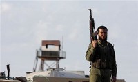 Hamas deploys security forces at border with Israel 