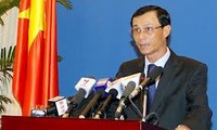 Vietnam asks China to respect its sovereignty in the East Sea