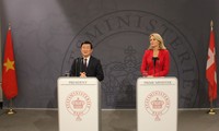 Vietnam-Denmark elevate relations to comprehensive partnership