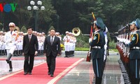 President Truong Tan Sang holds talks with Mongolian President Tsakhiagin Elbegdorja