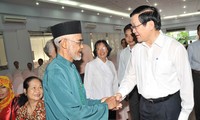 President Truong Tan Sang meets voters in Ho Chi Minh City