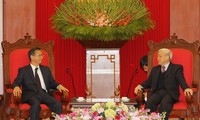 Party General Secretary Nguyen Phu Trong receives Japanese Ambassador Hiroshi Fukada