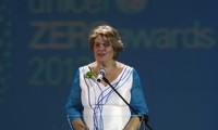 Vietnam honors UNICEF Chief Representative 