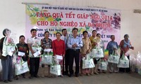 600 billion VND provided for the poor and AO victims