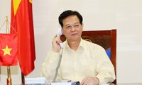 Vietnamese, Malaysian Prime Ministers talk on phone over missing plane