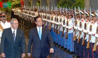 Vietnam, Cuba pledge to deepen friendship and cooperation 