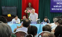 Party General Secretary Nguyen Phu Trong meets voters in Hanoi