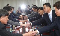 Two Koreas resume talks on Kaesong industrial park