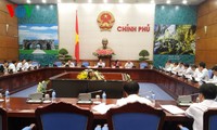 Deputy Prime Minister Vu Duc Dam chairs a meeting on rural vocational training