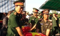 Traditional day of Vietnamese volunteer soldiers marked in Vientiane