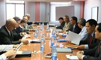 Vietnam, Cuba step up financial cooperation 