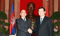 Vietnam-Cambodia boost friendly relations and comprehensive cooperation 