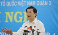 President Truong Tan Sang meets with voters in Ho Chi Minh city