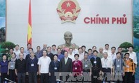 Deputy PM Nguyen Xuan Phuc receives Lang Son’s prestigious ethnic people 