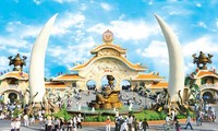 Suoi Tien amusement park