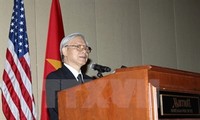 Party leader visits Vietnamese Embassy in the US 