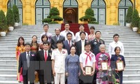 Vice President Nguyen Thi Doan meets Glory Vietnam delegation