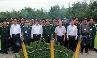 Ministry of Defense’s delegation visits Con Dao island