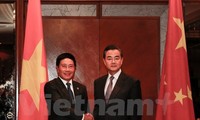 Vietnam’s Foreign Minister holds talks with China’s Foreign Minister on East Sea issue 