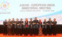 ASEAN, partners vow to boost cooperation for regional development