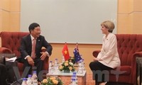 Deputy PM meets senior EU, Australian officials