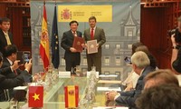 Vietnam, Spain sign criminal judicial assistance agreement