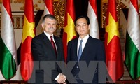 PM Nguyen Tan Dung receives Hungarian NA Speaker