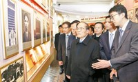 NA Chairman Nguyen Sinh Hung visits Guangdong province