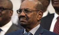 Sudan warns shutting South Sudan border over 'insurgent support'