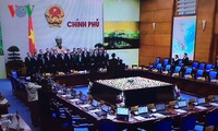 Prime Minister Nguyen Tan Dung chairs government monthly meeting