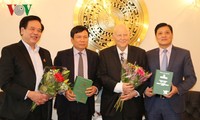 Czech-Vietnamese dictionary honored