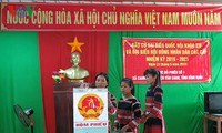 Vietnamese vote at National Assembly and People’s Council election  