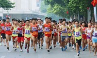 New Hanoi newspaper running competition launched 