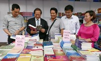 Autumn book fair 2016 opens 