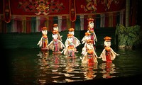 Vietnam's water puppetry performance in Czech