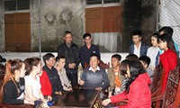 Host families of Lao students