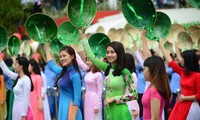 Festival promotes Ao Dai charm