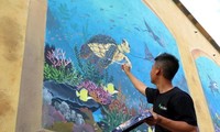 Mural paintings on marine environment protection reviewed 