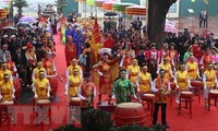 Incense offering at Imperial Citadel to commemorate late Kings