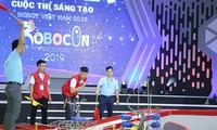 Robocon 2019: simulation of human-like movements